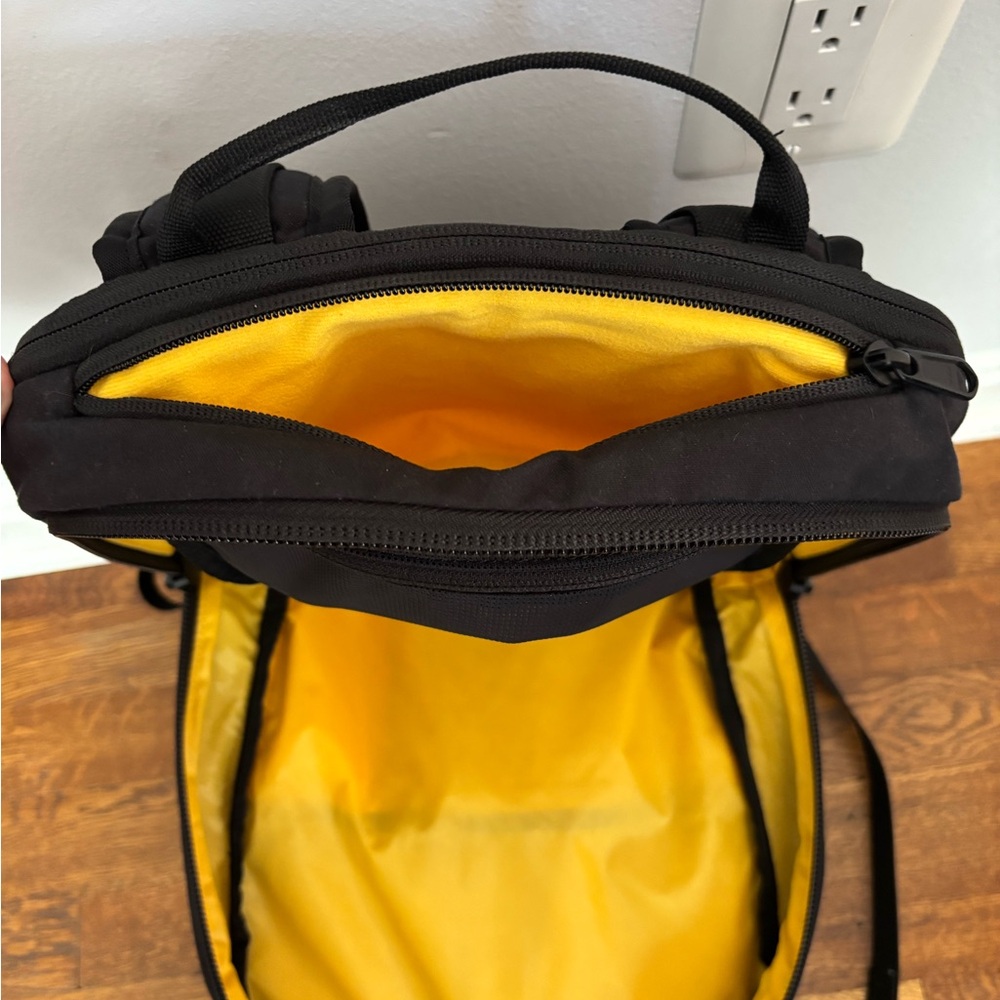 Mountainsmith Black Backpack - image 5